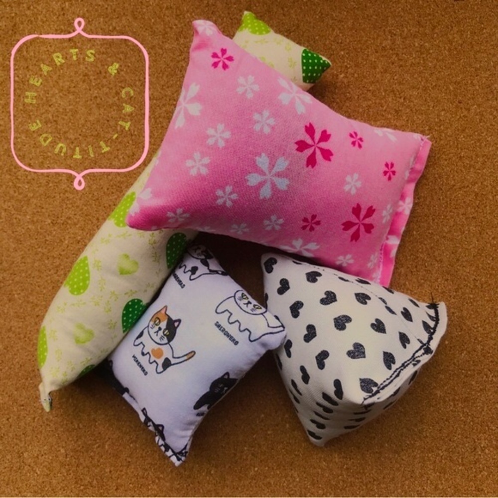Hearts 💕 & Cat-titude~Handmade All Natural Catnip Toys Kitty Pillows 4 Pieces